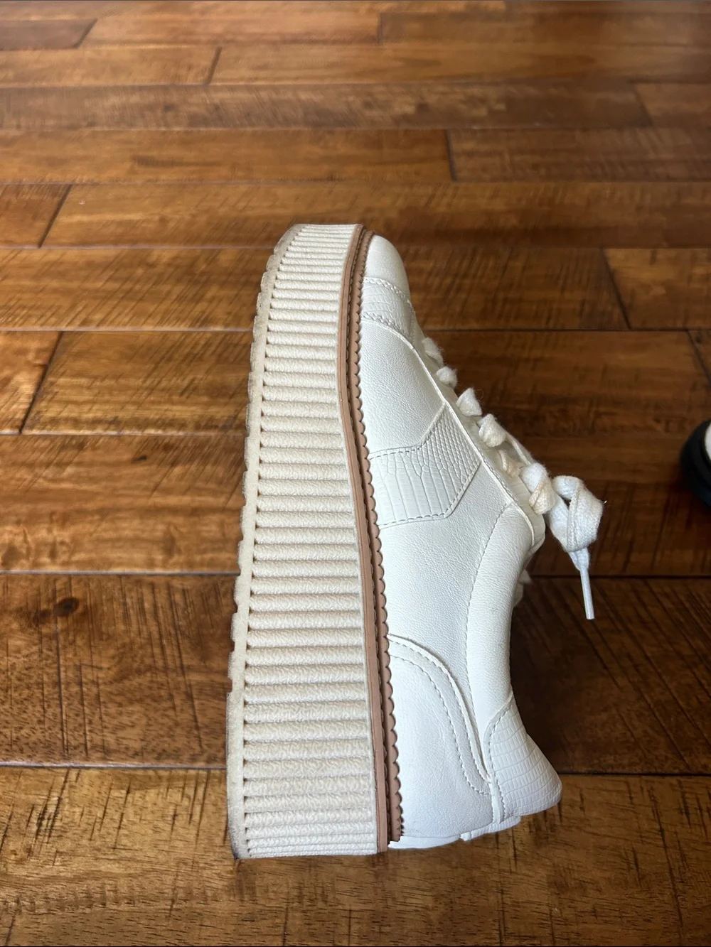 Women’s Dolce Vita Platform Sneakers - Cream Lace-Up Fashion Shoe